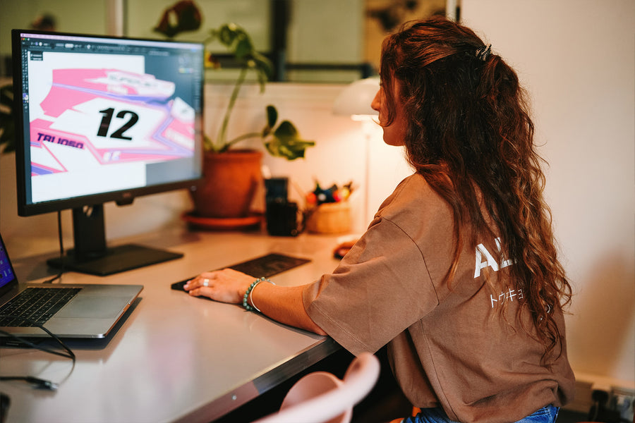 Lyne, Design & Production