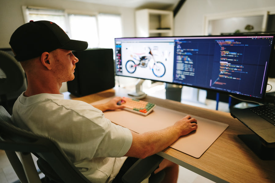 Vincent, Developer